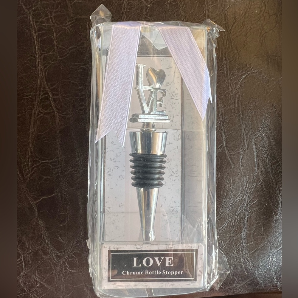 Love Bottle Stopper Silver Chrome Metal Rubber Wine Liquor